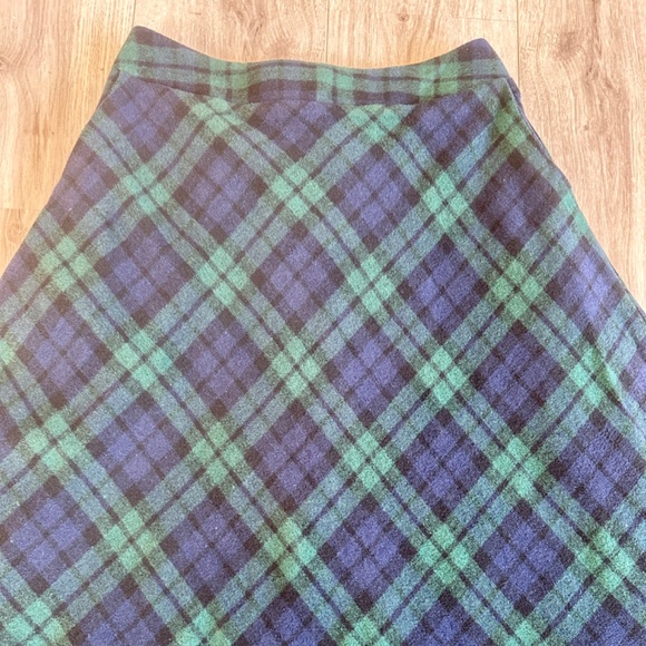 Green & Navy Plaid A-Line Skirt, Size Medium - Picture 3 of 8